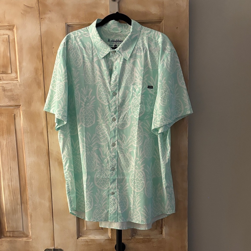 Chubbies Light Green Pineapple Pattern Shirt - image 1